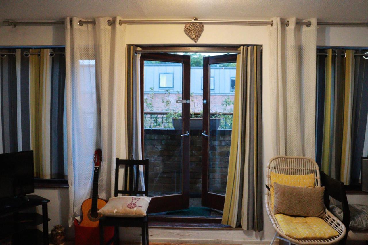 Comfortable 2-Bed House In London Zone 2 外观 照片